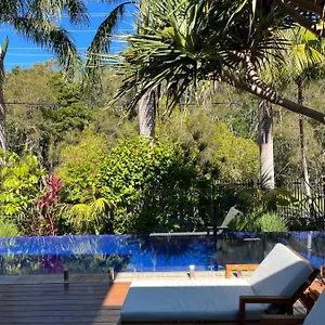 Away Guesthouse- Away On Shirley Lane Guest house Byron Bay